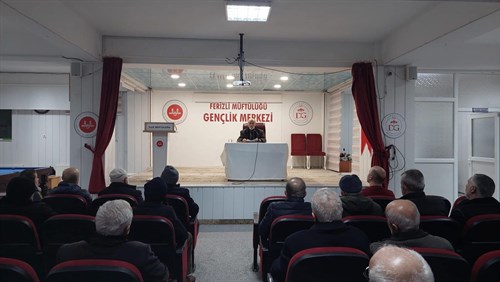 Kaymakamımız “Medine Döneminde Hz. Peygamberin Yönetim Şekli (İslamın İlk Devleti)” Konulu Konferansa Katıldı.